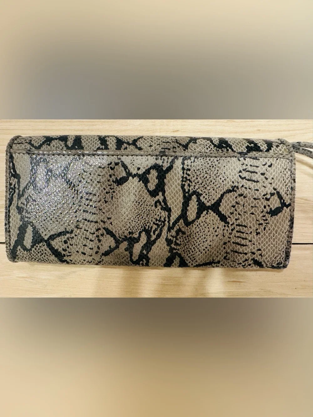 Lindsay Lohan 6126 Snake Print Wristlet Wallet Clutch - Vintage Y2K!